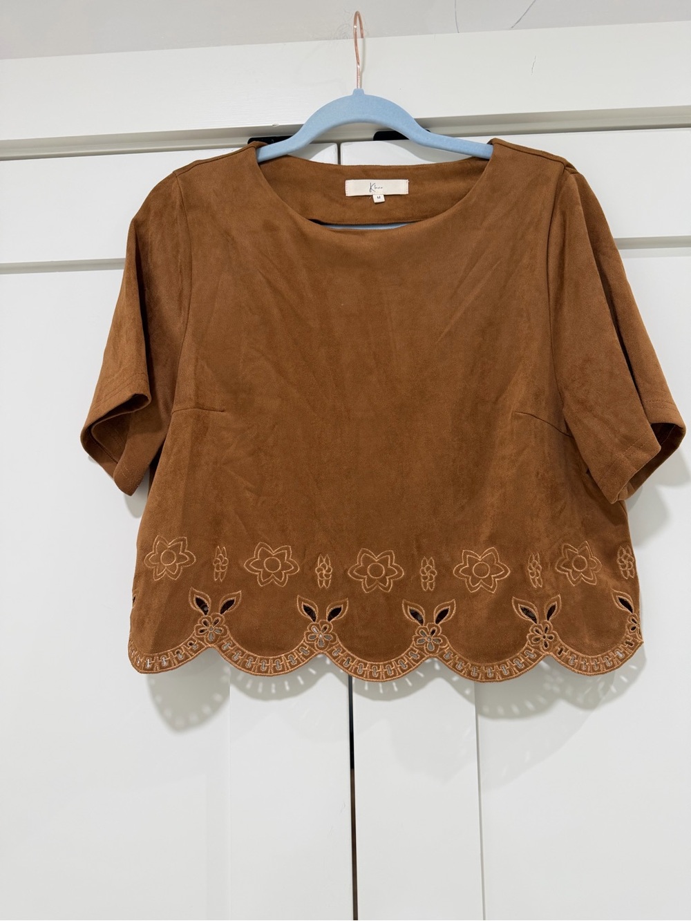 Klesis Brown Faux Suede Embroidered Scallop Hem Top Size M NWOT